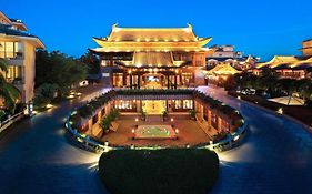 Swissotel & Spa Sanya Yalong Bay Enjoy A 20-Minute Massage Session